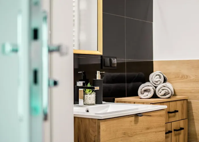 Tucan - 77 Wigury - Dostep Na Kod - Parking - Smaczna Kawa - Centrum - Blisko Piotrkowska - Galeria - Widok Na - Klimatyzacja - 7 Pietro - Fv