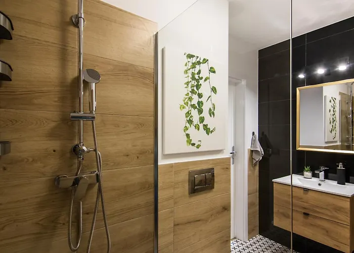 Tucan - 77 Wigury - Dostep Na Kod - Parking - Smaczna Kawa - Centrum - Blisko Piotrkowska - Galeria - Widok Na - Klimatyzacja - 7 Pietro - Fv *